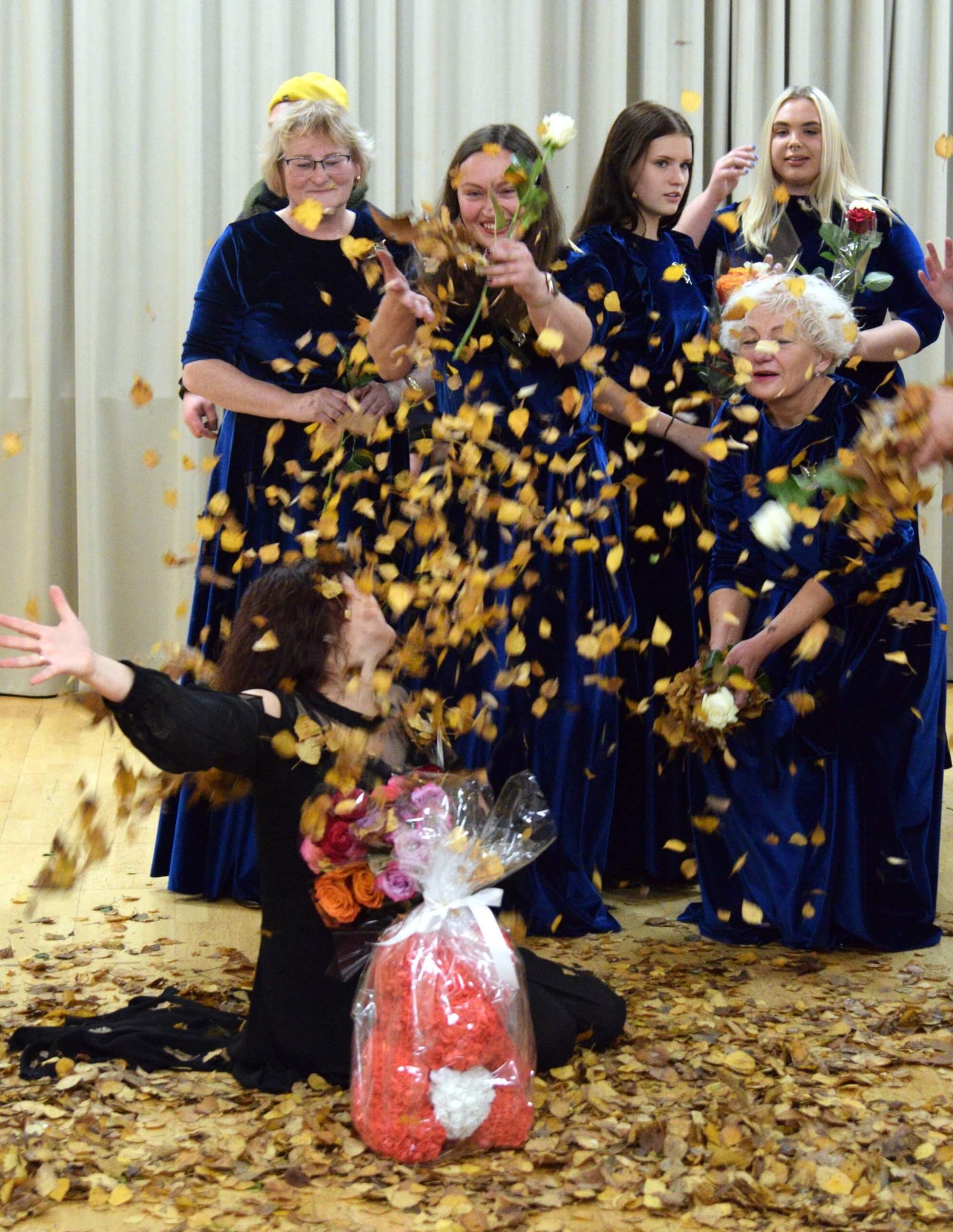 SKAITĖME RUDENS LAIŠKUS